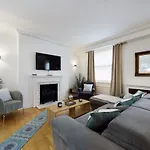 Stay In Bond Street